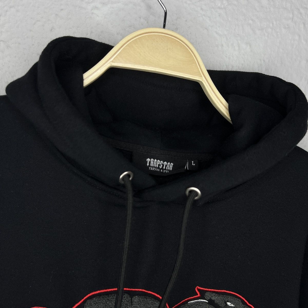 Hoodrich Hoodie Trapstar London shooters Sweatshirt Big Logo Black Size US L / EU 52-54 / 3 - 4 Thumbnail