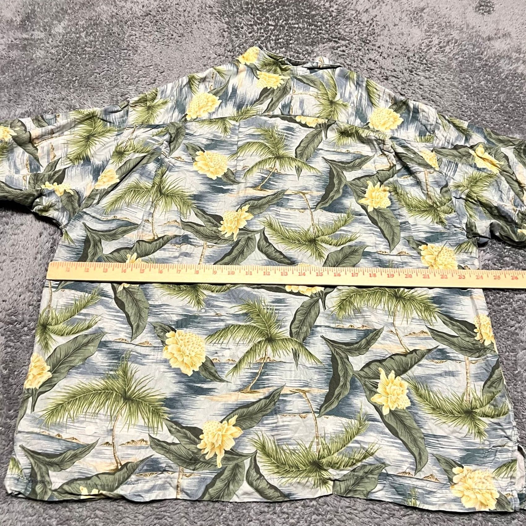 Tommy Bahama Tommy Bahama Camp Shirt Mens Large Blue Green Hawaiian Floral Silk Short Sleeve Size US L / EU 52-54 / 3 - 5 Thumbnail