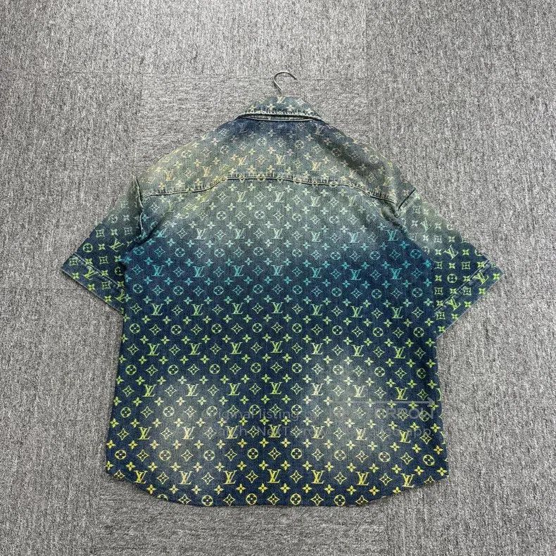 Louis Vuitton Louis Vuitton Gradient Monogram Denim Shirt. Size US L / EU 52-54 / 3 - 2 Thumbnail