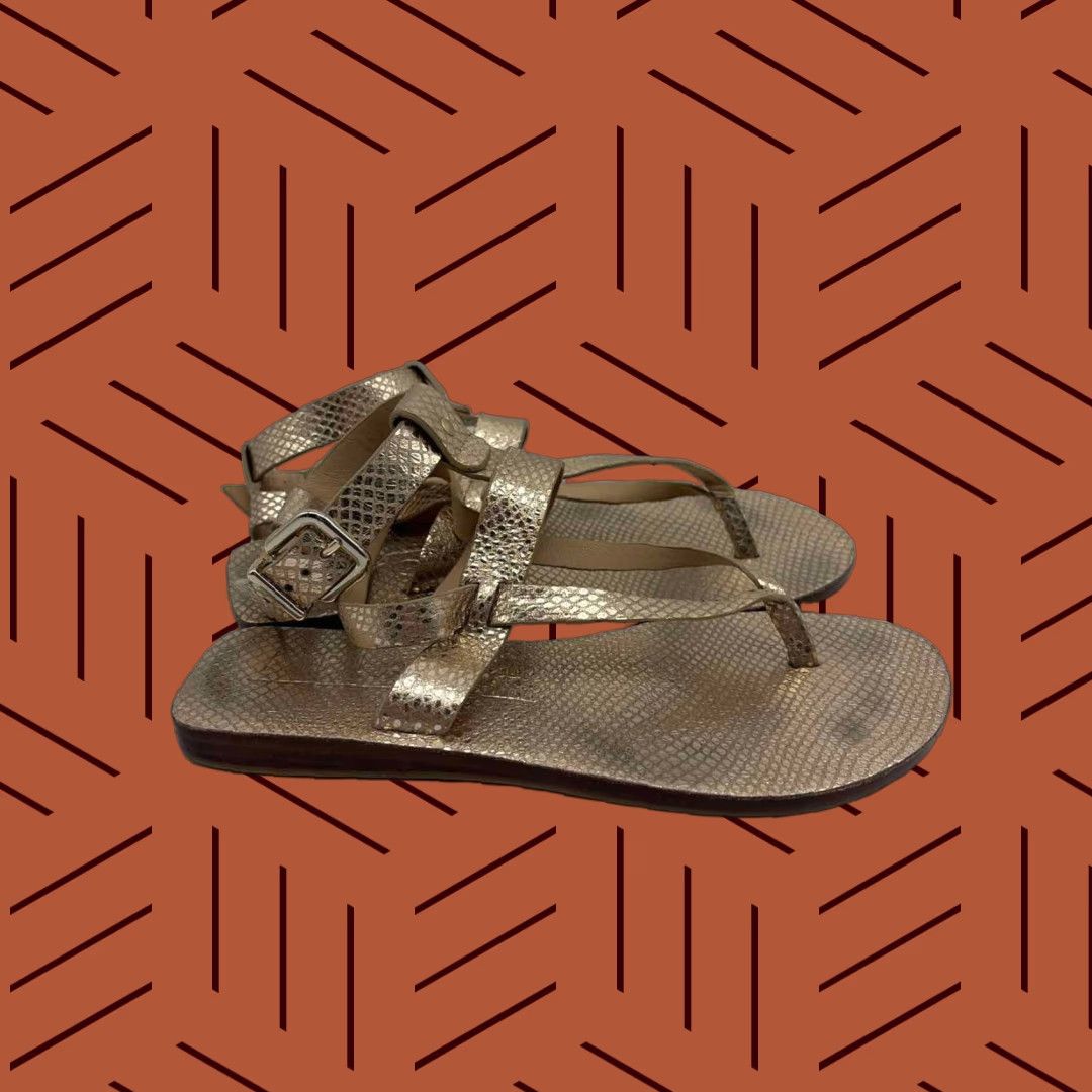 VINTAGE Pre-Owned Antonio Melani Gold Size 7 Thong Sandals