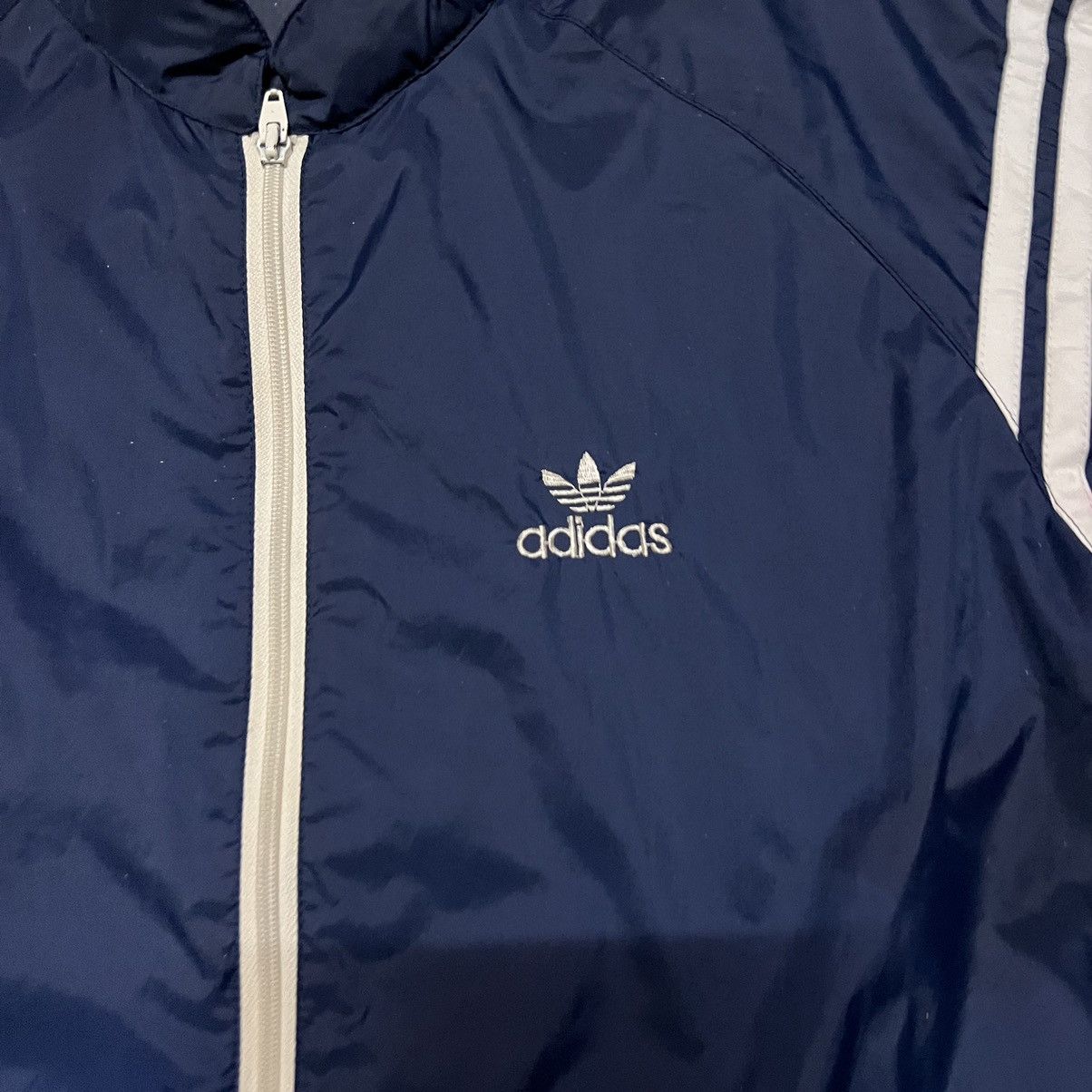 Adidas Vintage Adidas Windbreaker Light Jacket Size US L / EU 52-54 / 3 - 5 Thumbnail