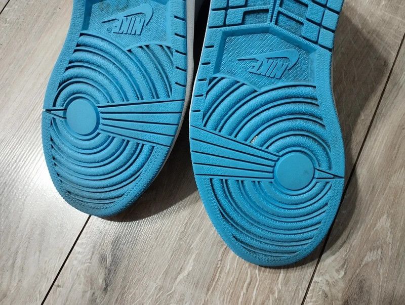 Jordan Brand Air Jordan 1 Retro High OG UNC Toe size 42 Size US 8.5 / EU 41-42 - 8 Thumbnail