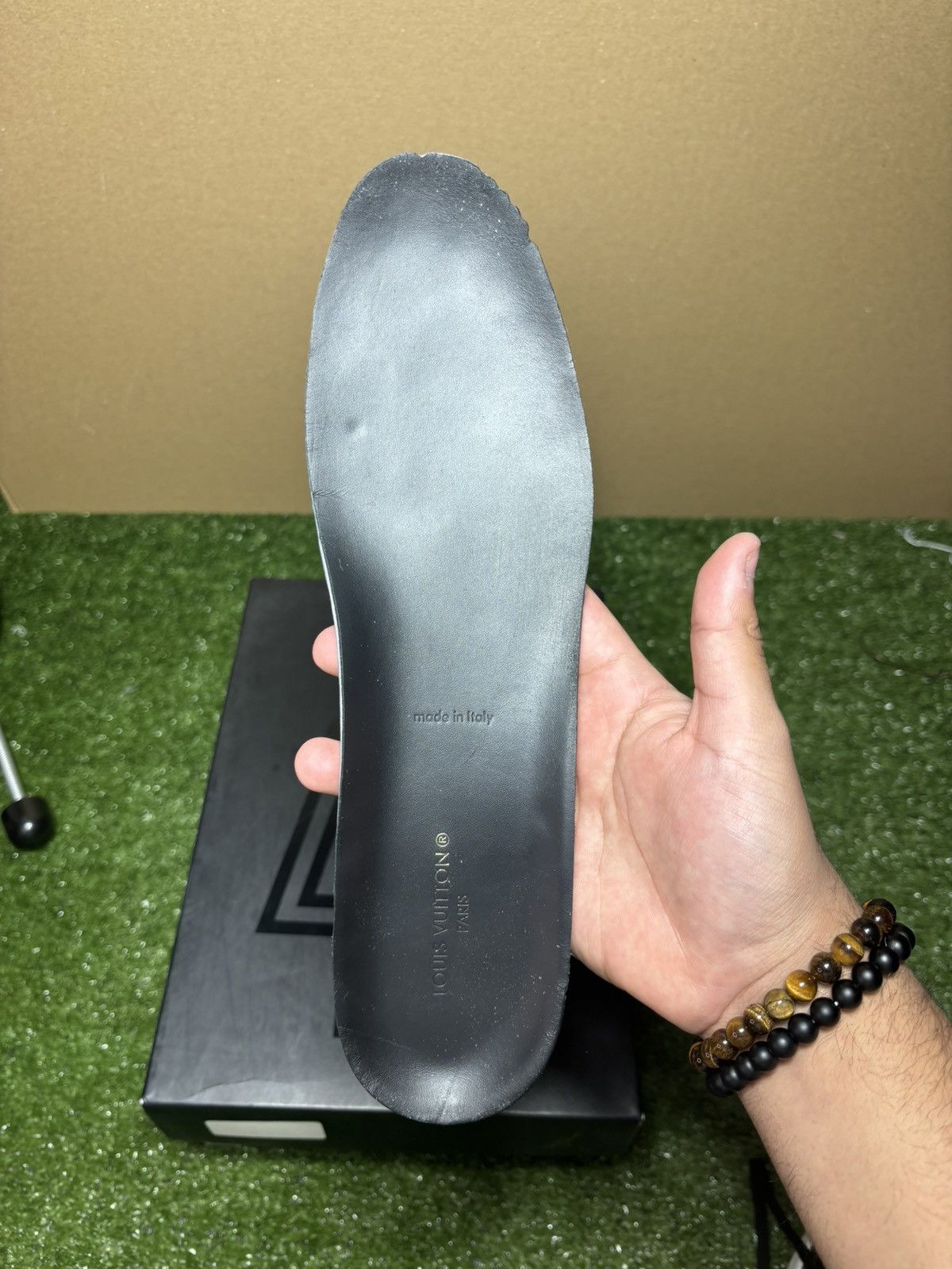 Louis Vuitton Louis Vuitton rivoli sneaker Size US 10 / EU 43 - 13 Thumbnail