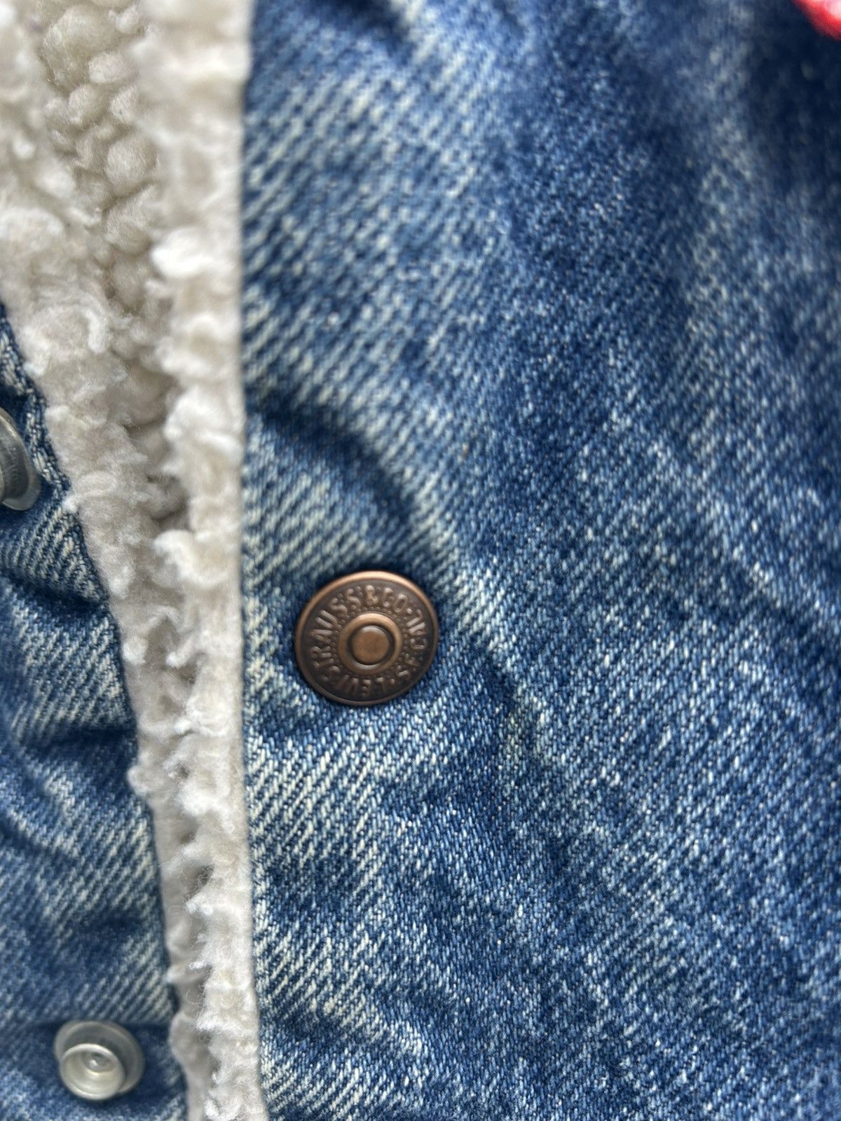 Levi's Vintage Clothing Levi’s Sherpa Lined Denim Trucker Jacket Vintage Faded Blue Size US S / EU 44-46 / 1 - 9 Thumbnail