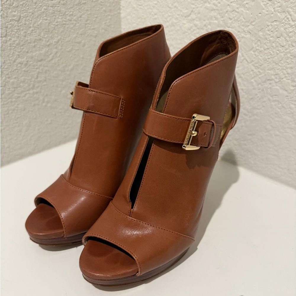 Michael Kors MICHAEL Michael Kors Isabella Tan Leather Peep Toe Booties 8 Size US 8 / IT 38 - 9 Thumbnail