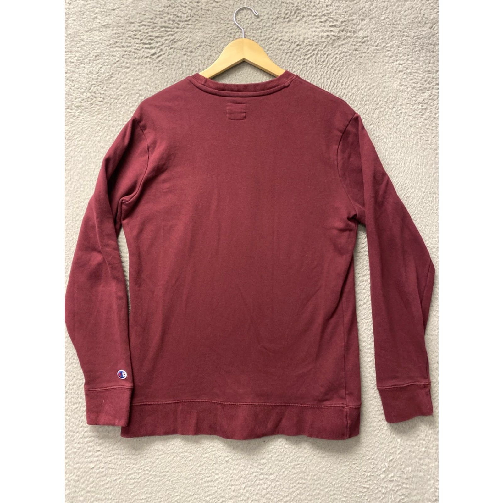 Champion Champion Sweatshirt Men’s S Long Raspberry RED /0238 Shirt Adult Men Size S Red Fleece Pullover Crew Neck Longer Length Size US S / EU 44-46 / 1 - 7 Thumbnail