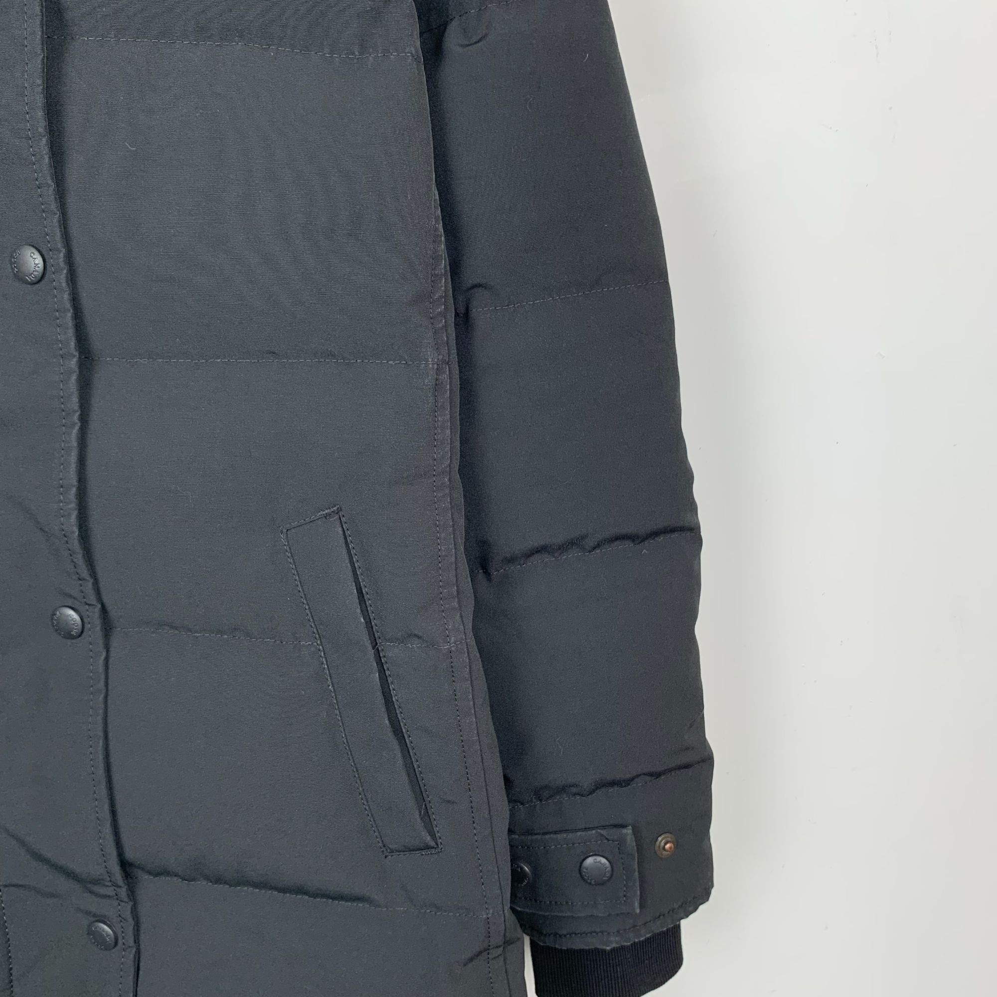 Canada Goose Canada Goose Womens Black Hooded Down Jacket With Faux Fur T Size XXS / US 00 / IT 34 - 15 Thumbnail