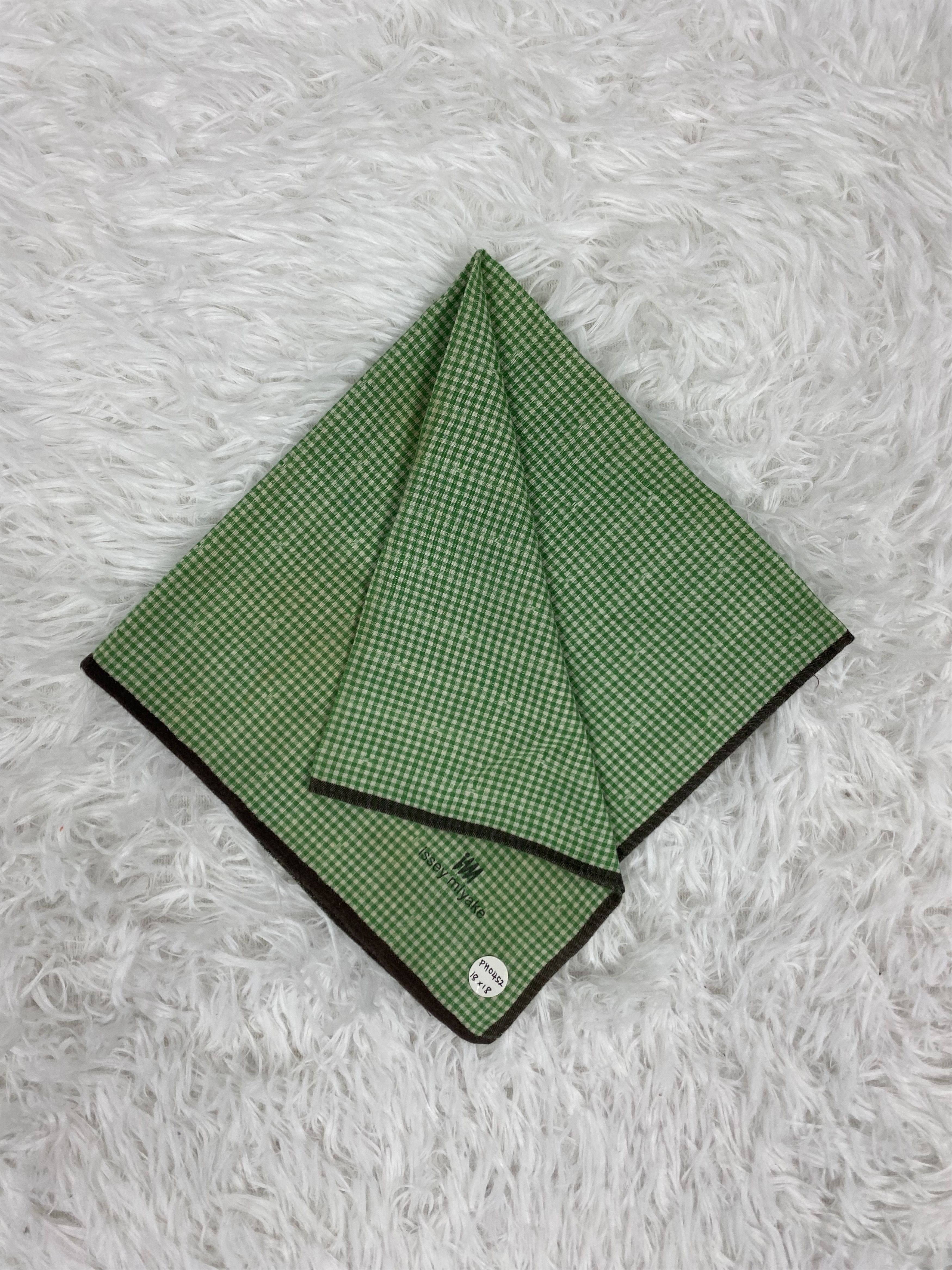 Issey Miyake Vintage Issey Miyake Handkerchief Neckerchief PH0452 Size ONE SIZE - 1 Thumbnail