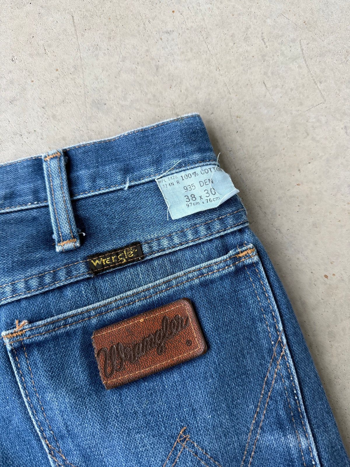 Vintage Vintage 90s Wrangler Dark Wash Flared Denim Jeans Size US 38 / EU 54 - 5 Thumbnail