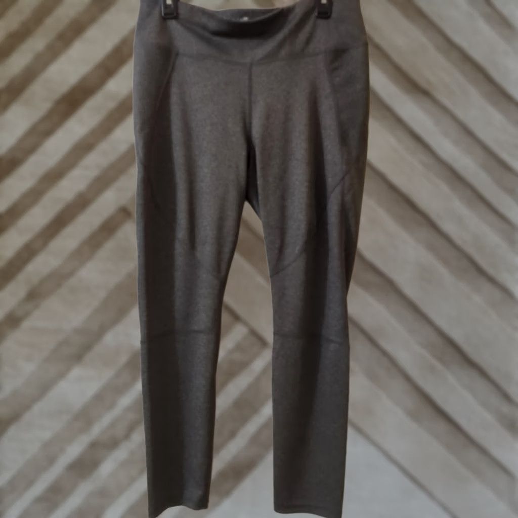 Avia Avia Leggings Women’s High Waist Ankle Size L Grey Pockets Elastic Waist Skinny Stretch Size 36" / US 14 / IT 50 - 1 Thumbnail