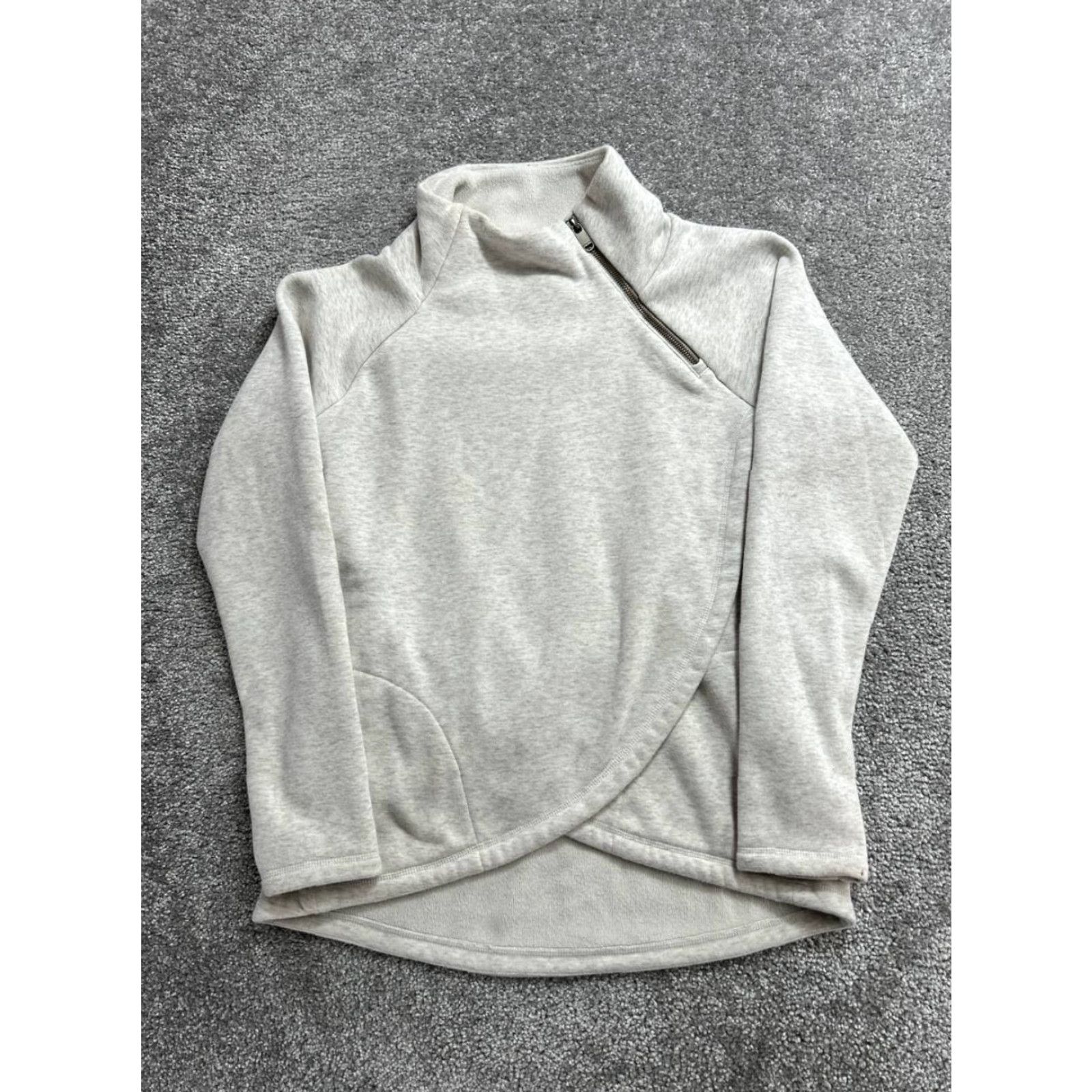 Athleta Athleta Karma Asym Sweatshirt Womens XS Gray Fleece Lined Relaxed Pullover Mock Neck Sweatshirt Casual Activewear Size XS / US 0-2 / IT 36-38 - 2 Thumbnail