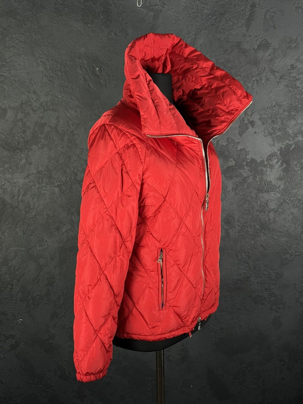 Prada 2008 Prada Red Diamond Women’s Quilted Puffer Jacket Size XL / US 12-14 / IT 48-50 - 8 Thumbnail