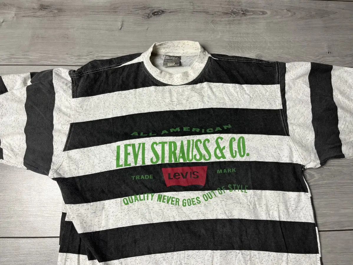 Levi's Vintage Levis Tshirt 90s 80s size Medium Size US M / EU 48-50 / 2 - 3 Thumbnail