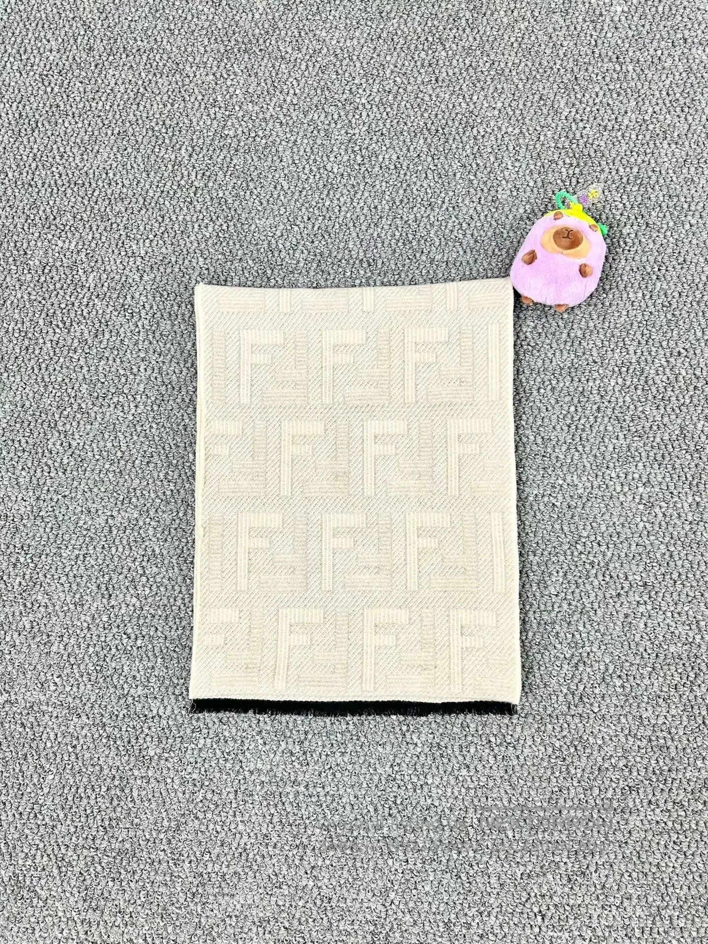 Fendi FENDI Grey Monogrammed Logo Fuzzy Scarf| Size ONE SIZE - 4 Thumbnail