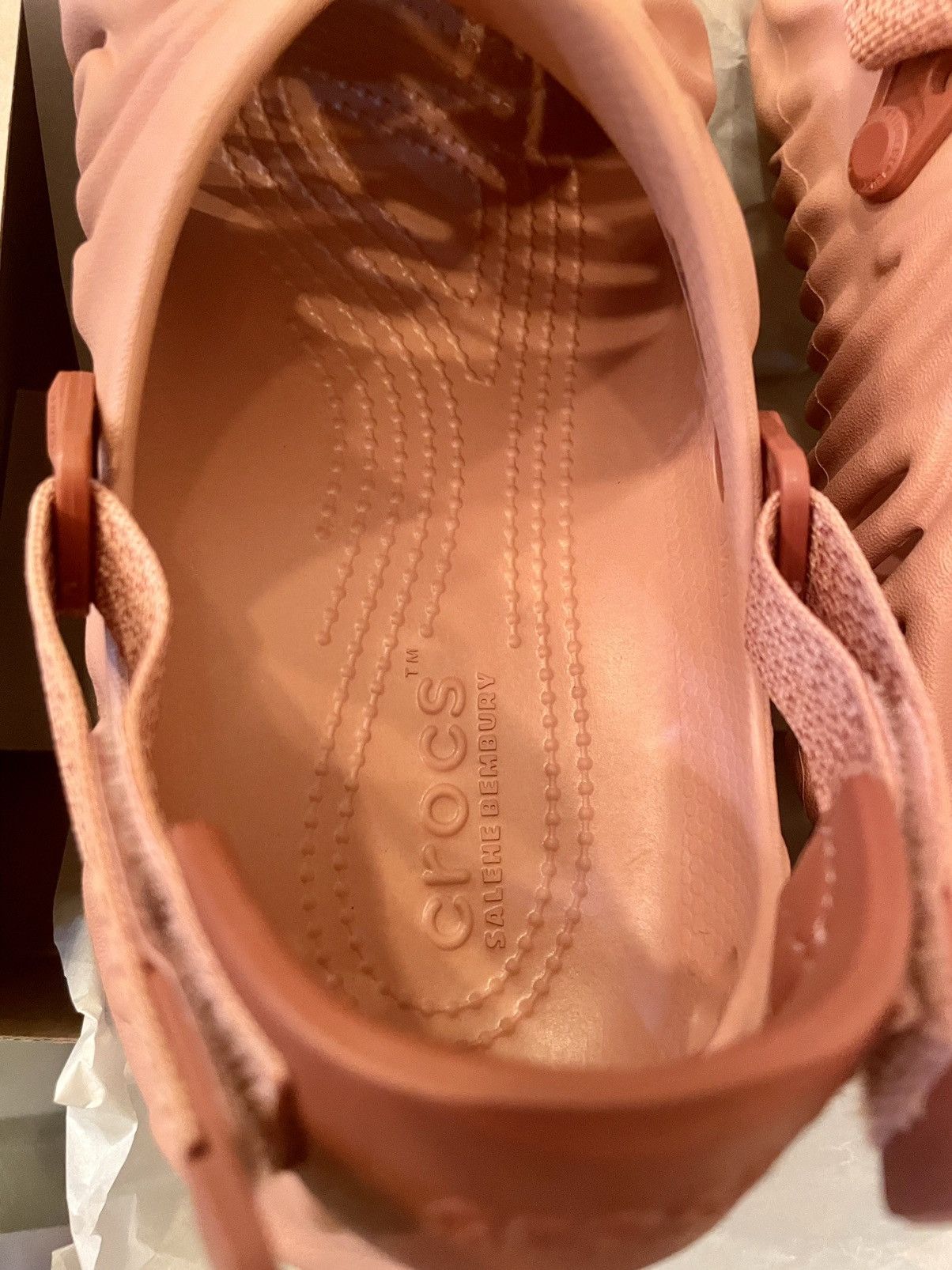 Crocs × Salehe Bembury SALEHE BEMBURY X CROCS THE POLLEX CLOG: KUWATA PALE PINK M11 Size US 11 / EU 44 - 8 Thumbnail