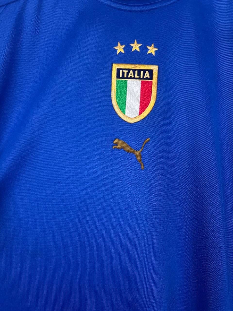 Other Italy Puma 2004 home jersey size M Size US M / EU 48-50 / 2 - 9 Thumbnail