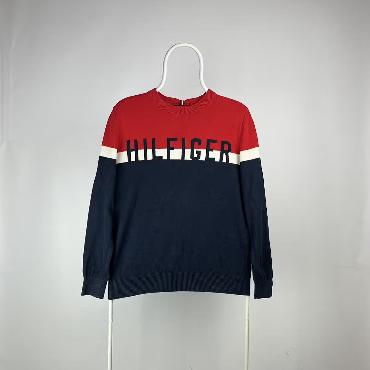 Tommy Hilfiger Tommy Hilfiger jumper sweater logo size Small Size US S / EU 44-46 / 1 - 1 Thumbnail