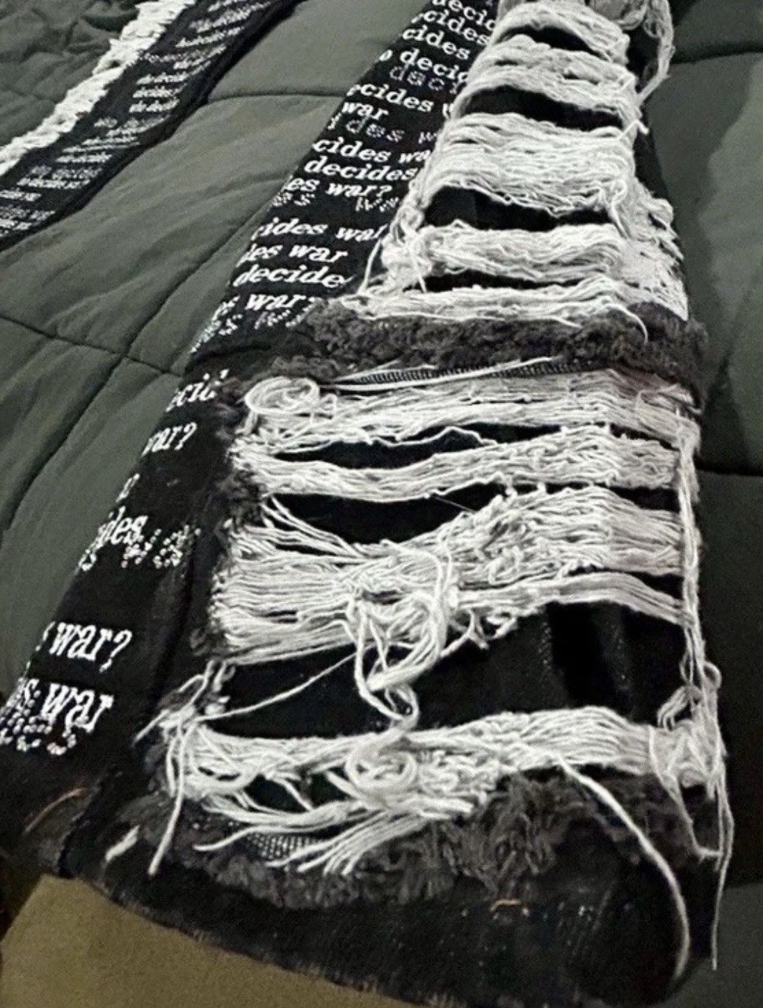 Who Decides War Who Decides War "Scripture" Ultra Flare Distressed Denim Size US 36 / EU 52 - 17 Thumbnail