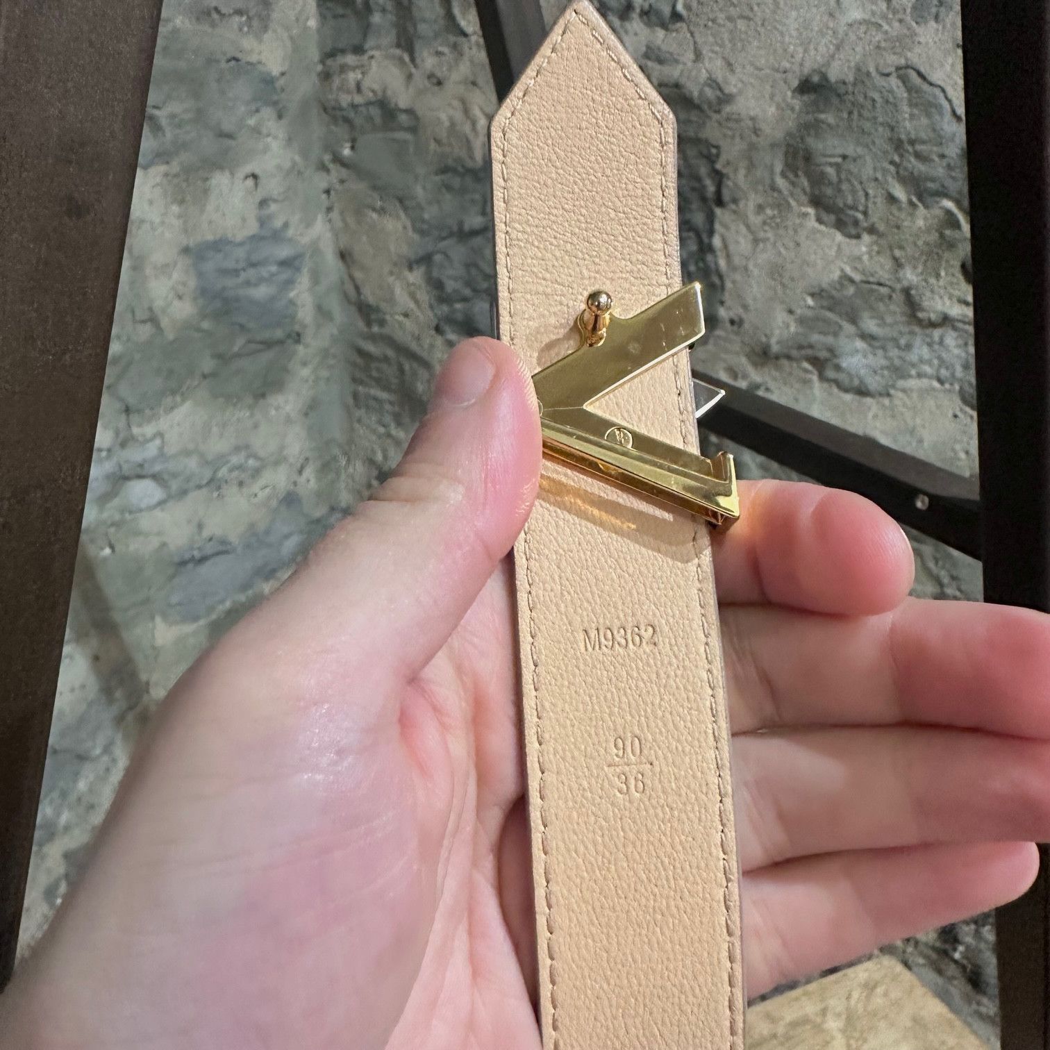 Louis Vuitton Louis Vuitton Ballerine Pink Epi Leather LV Twist 30mm Belt Size ONE SIZE - 7 Thumbnail