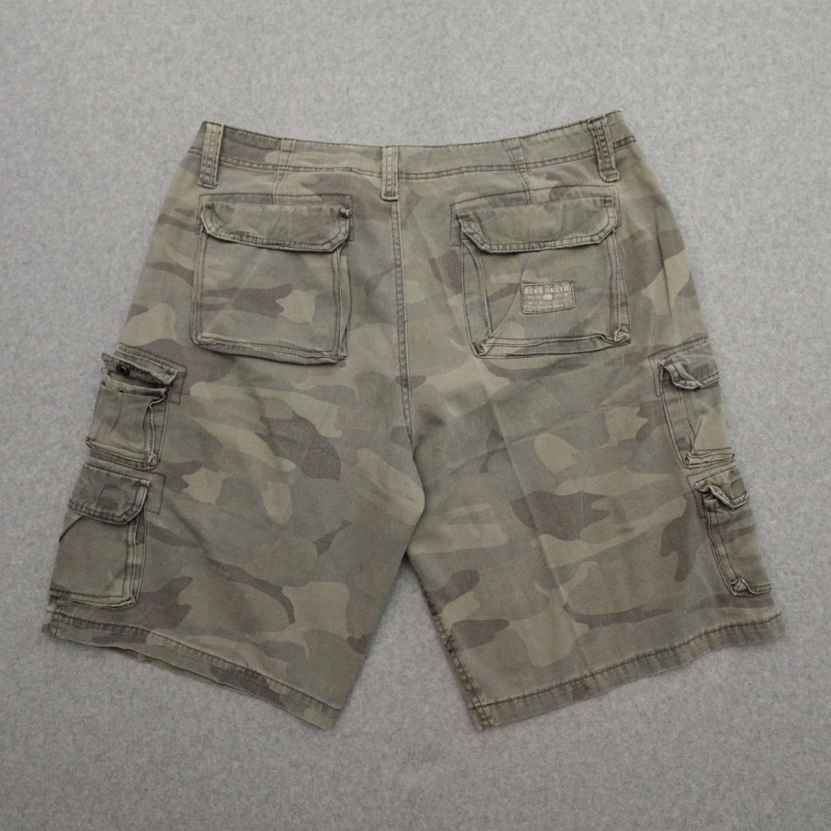 Ecko Unltd. Ecko Unlimited Cargo Shorts Men 38 Camo cargo Baggy Skate Y2K 38x21 Multicolor Size US 38 / EU 54 - 2 Thumbnail