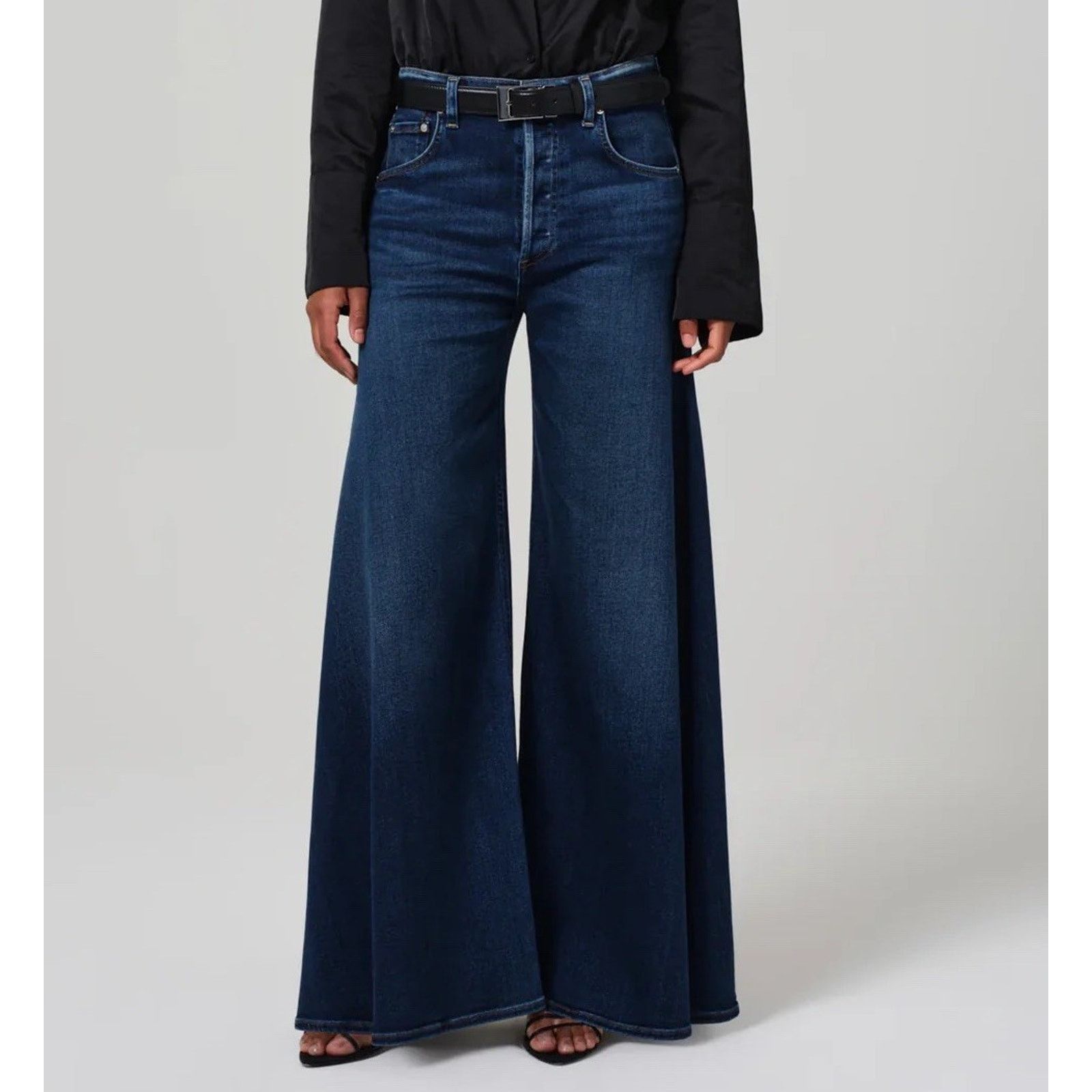 Citizens Of Humanity Citizens Of Humanity Amari Ultra Flare Jean (31) 90s Size 31" - 1 Thumbnail