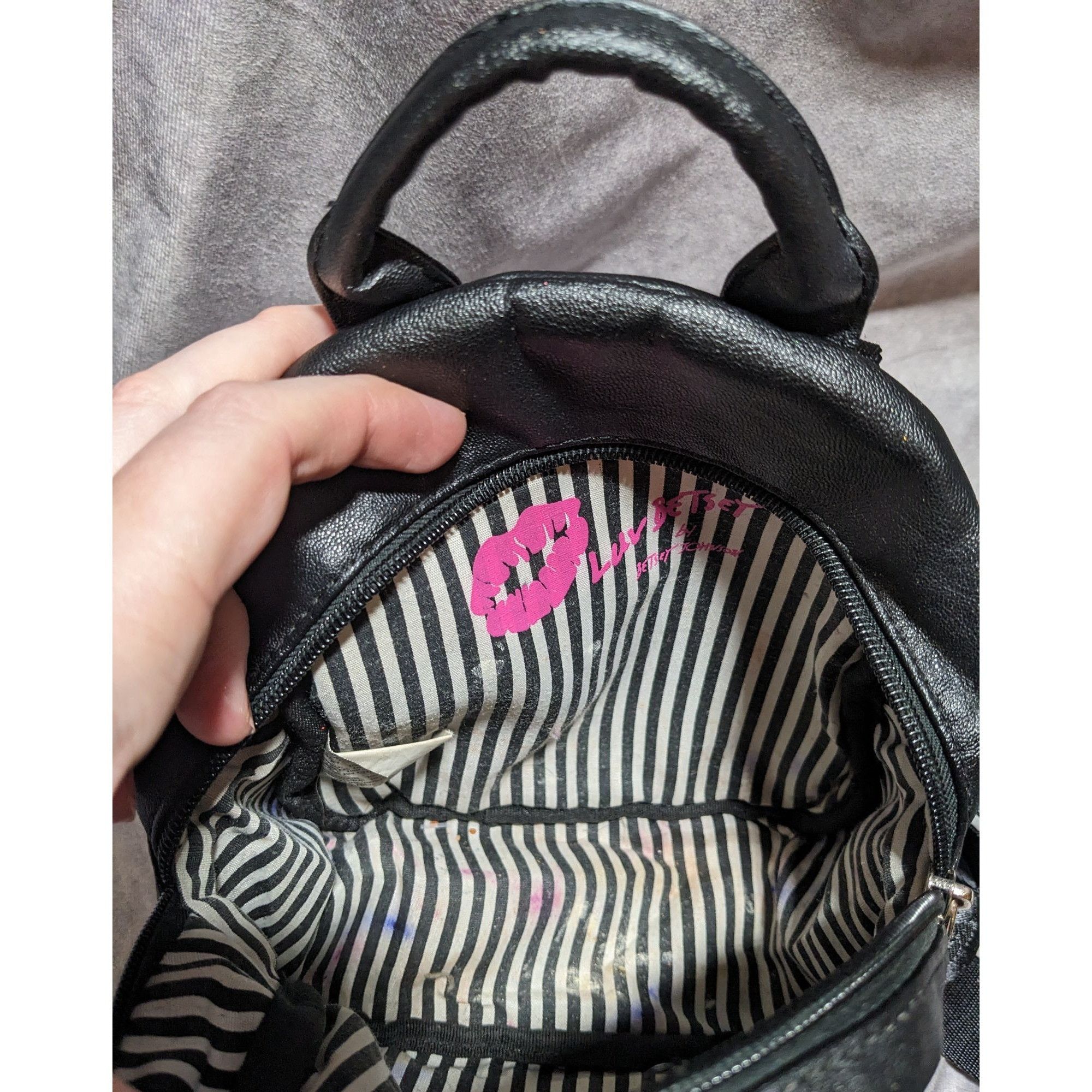 dopey mini backpack Amazon.com: Loungefly Snow White: Diamond Dopey Mini-Backpack, Amazon  Exclusive : Clothing, Shoes & Jewelry