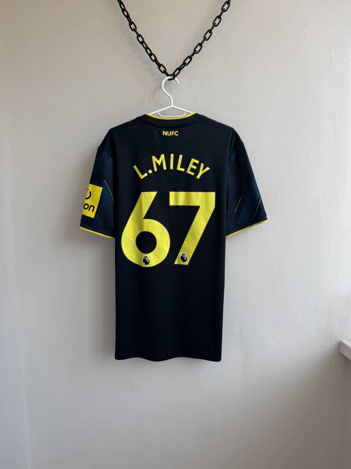 Castore Newcastle 2023 2024 #67 L Miley Football Soccer Jersey Shirt Size US XL / EU 56 / 4 - 1 Thumbnail