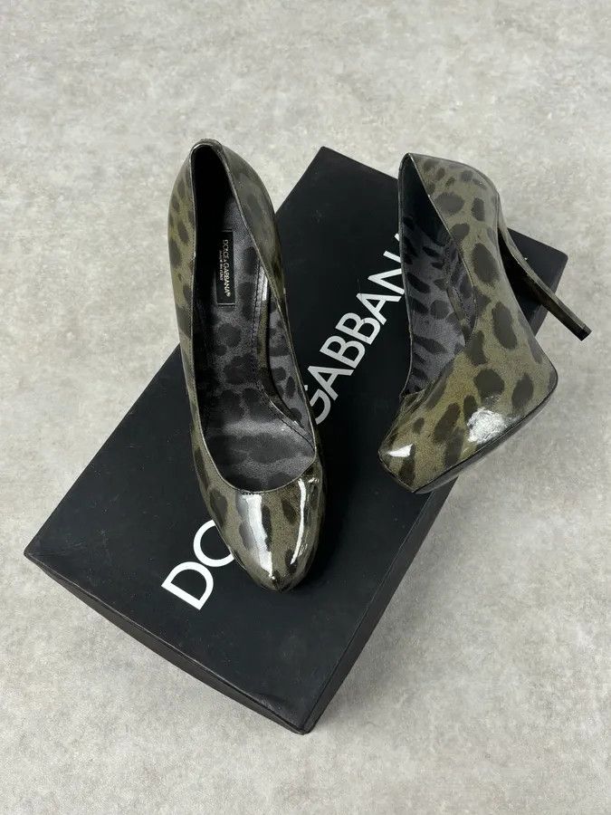 Dolce & Gabbana 2010s Dolce & Gabbana Khaki & Black Leopard Heels Size US 10 / IT 40 - 2 Thumbnail