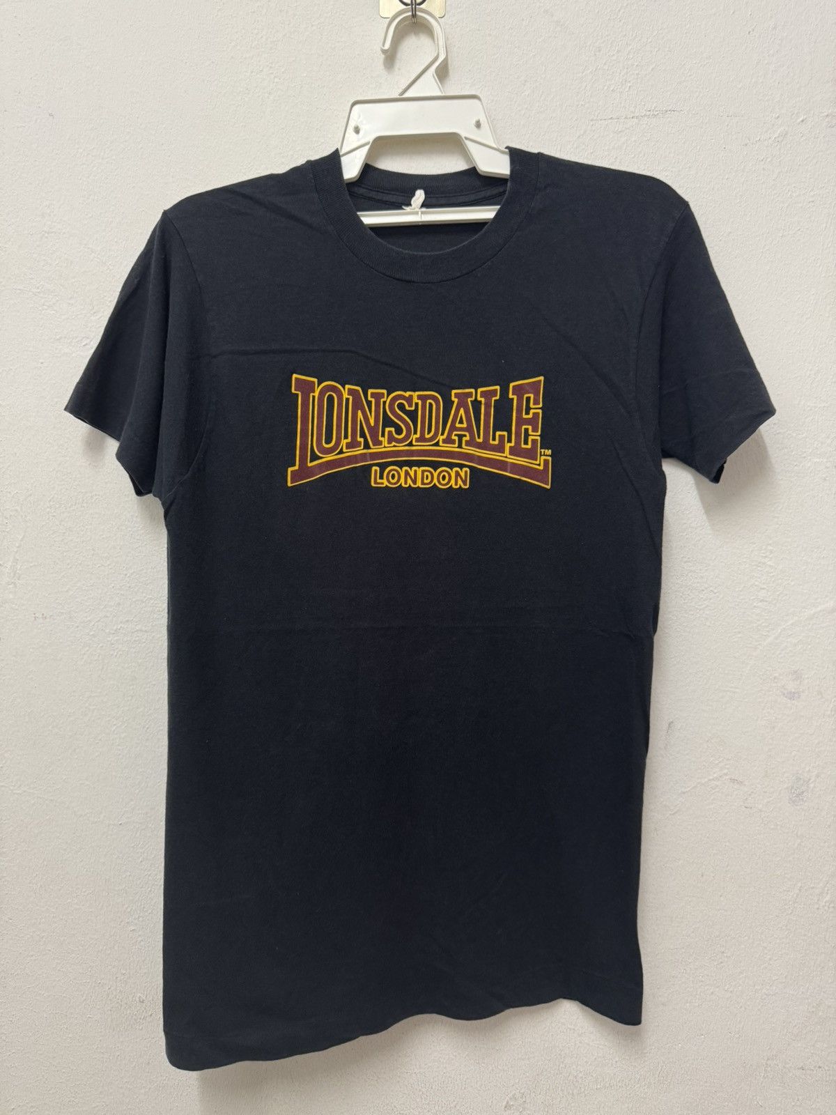 Vintage Vintage 90’s Lonsdale London Skin Head Brand T shirt Size US M / EU 48-50 / 2 - 1 Thumbnail