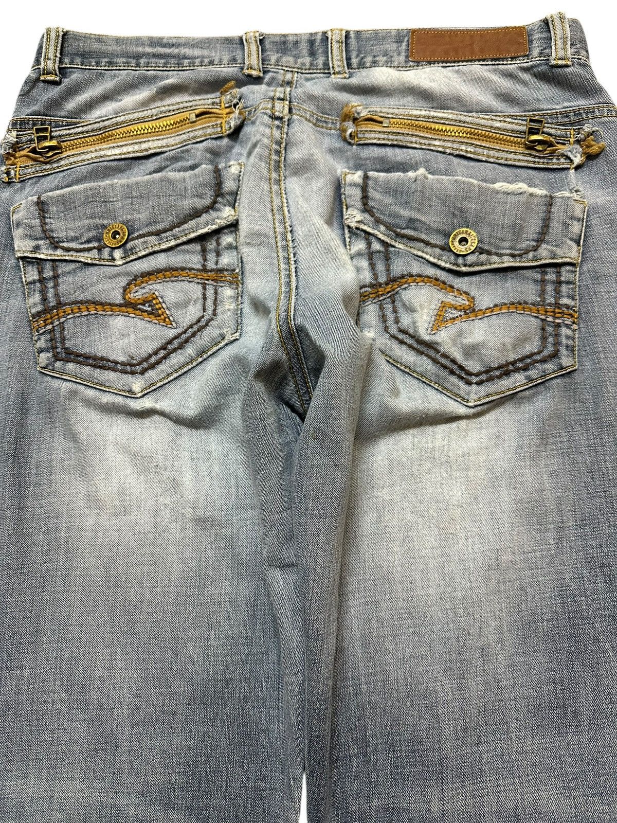 Japanese Brand Vintage Japanese Brand Faded Wash Destroy Distressed Jeans Size US 35 - 5 Thumbnail