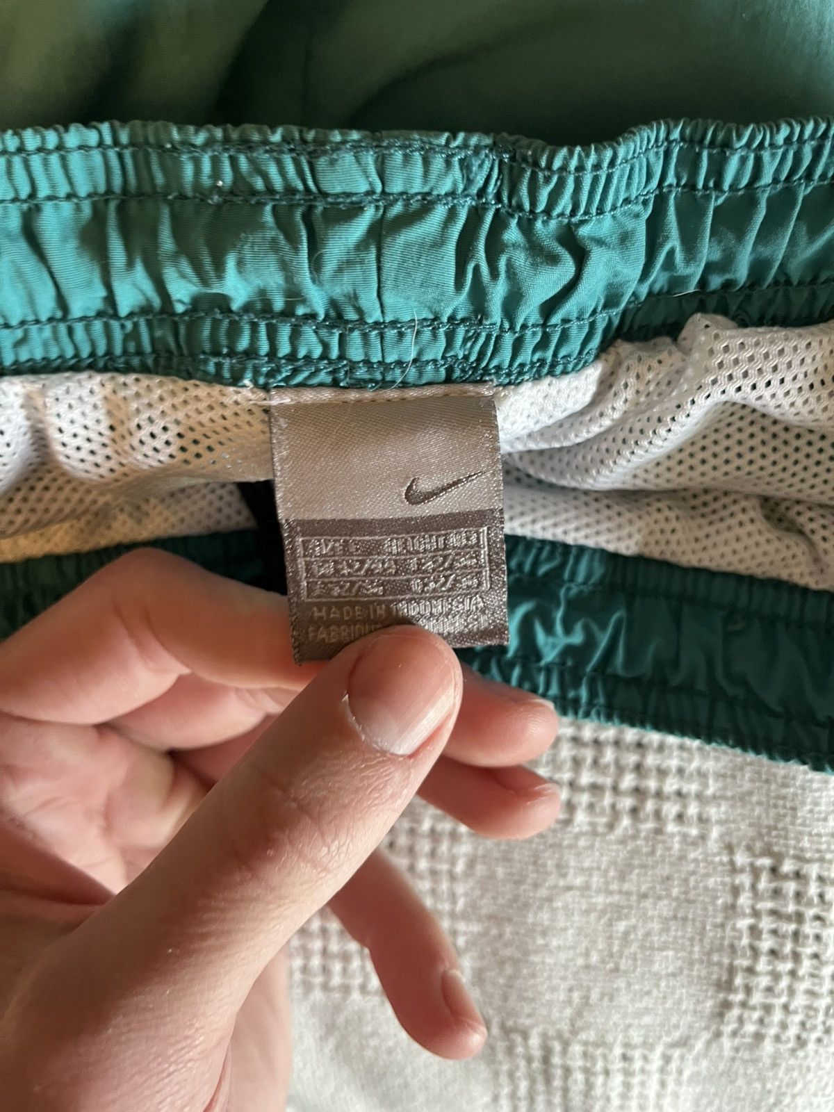 Nike × Vintage Vintage Nike Shorts L Size US 33 - 5 Thumbnail