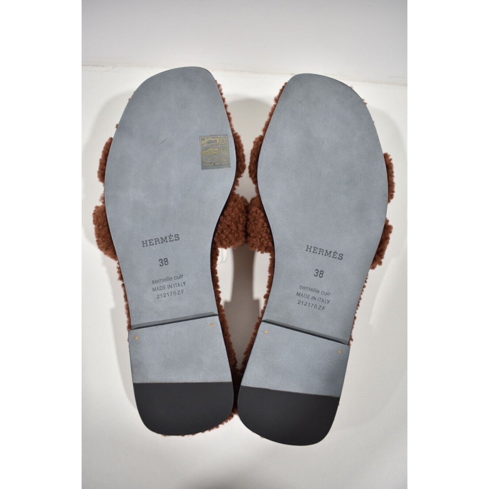 Hermes Hermes Oran Teddy Shearling Fur Brown H Logo Slide Size US 8 / IT 38 - 12 Thumbnail