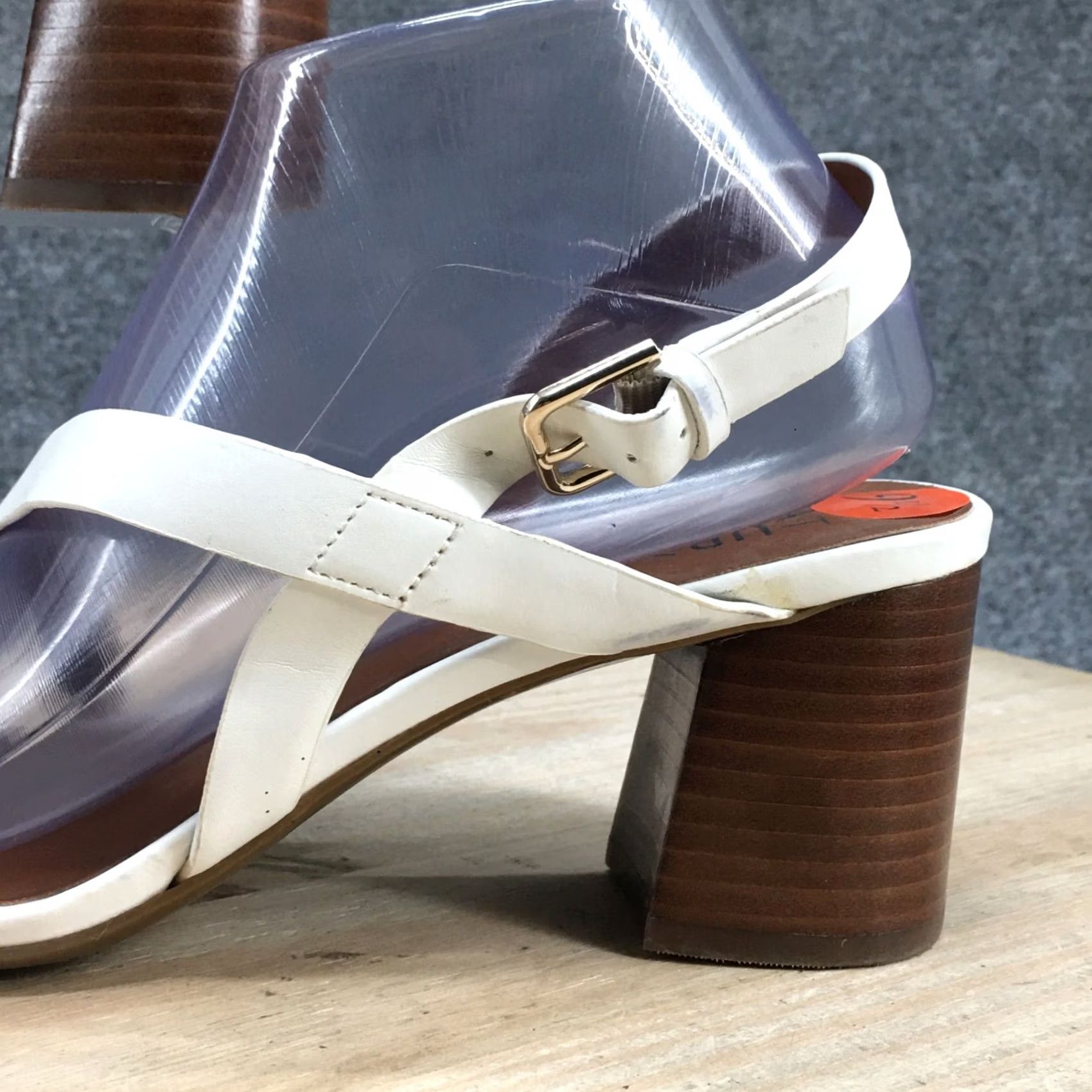 Naturalizer Naturalizer Sandals Womens 9.5M Kendall Slingback White Faux Leather Block Heels Size US 10 / IT 40 - 3 Thumbnail