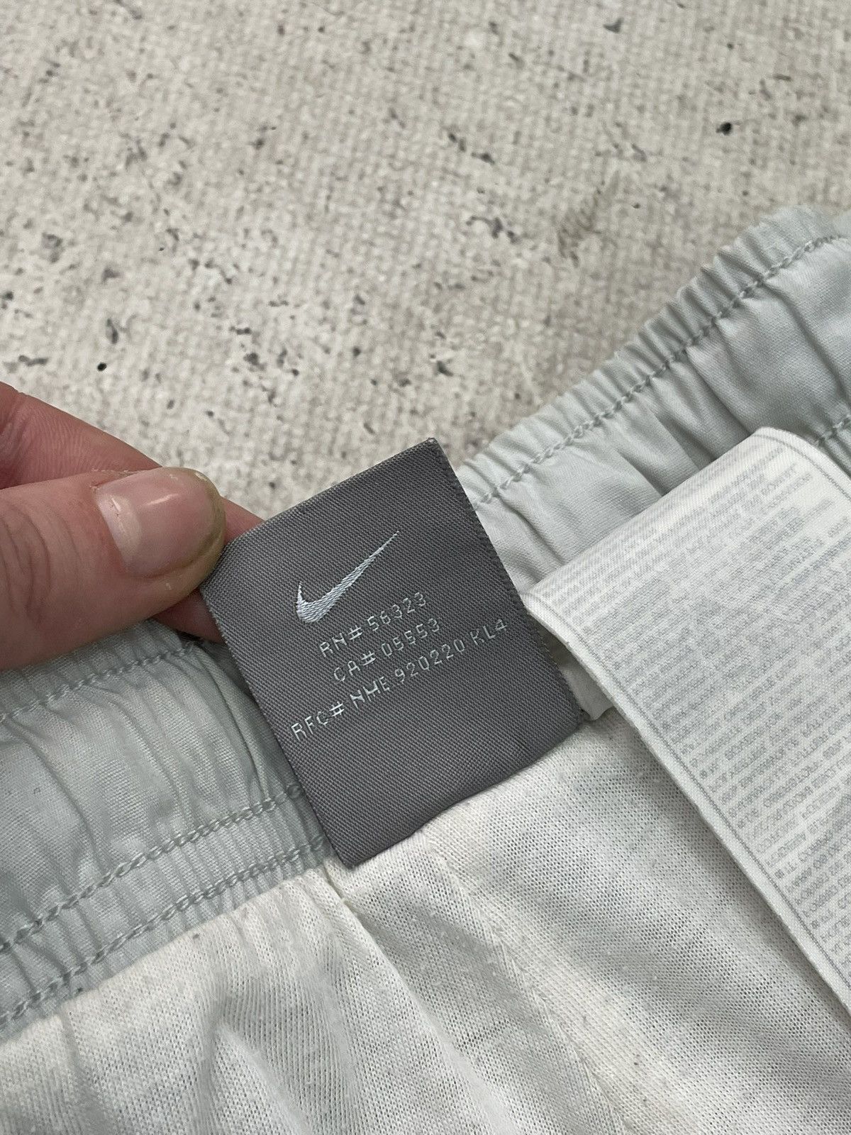 Nike Nike white track pants y2k sporty stripe baggy style Size US 32 / EU 48 - 9 Thumbnail