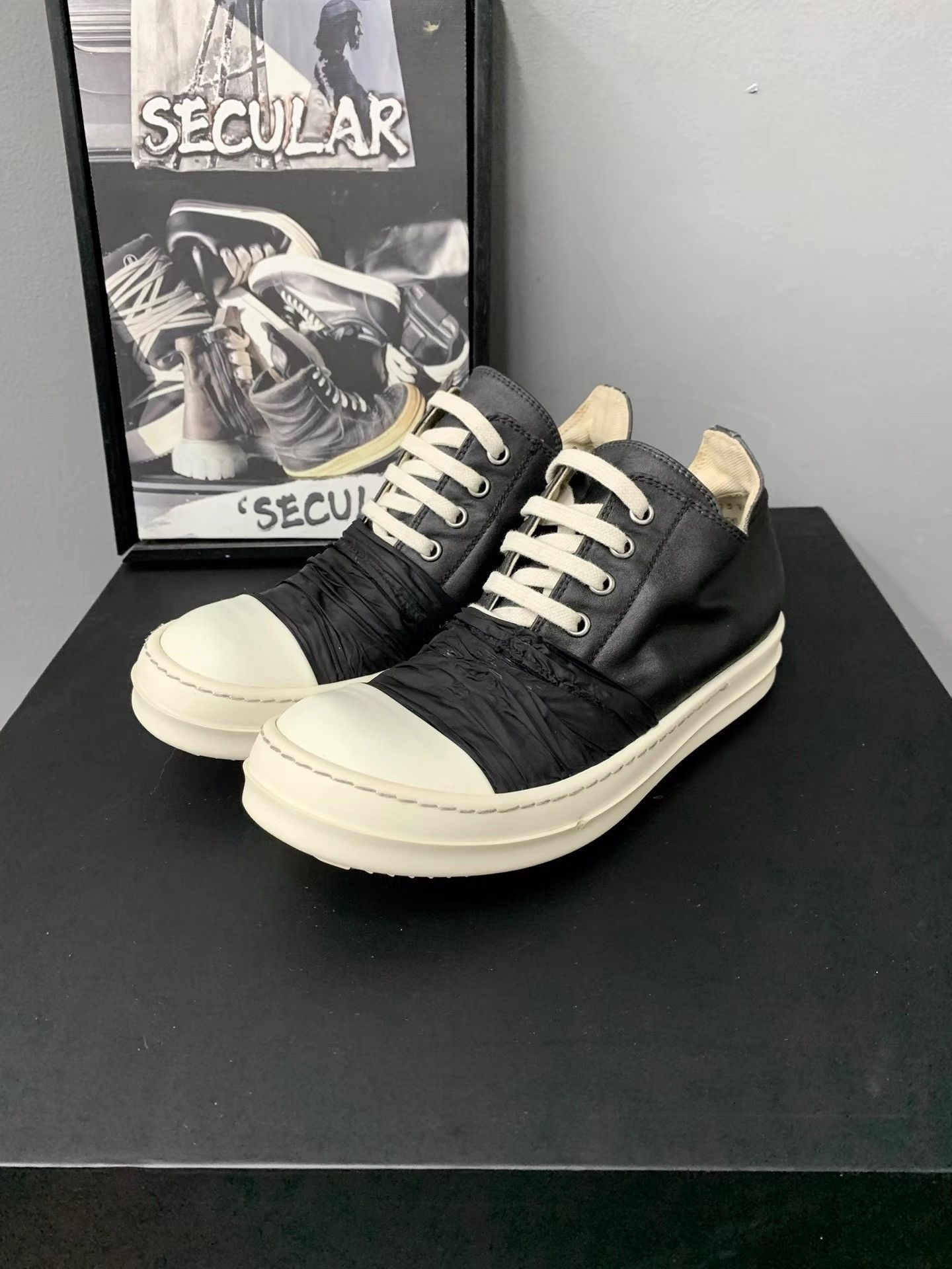Rick Owens Rick Owens DRKSHDW Black Silk Big Converse K34 Size US 5.5 / IT 35.5 - 4 Thumbnail