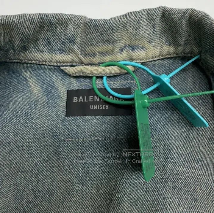 Balenciaga Balenciaga Vintage Logo Denim Jacket for Unisex. Size US M / EU 48-50 / 2 - 2 Thumbnail