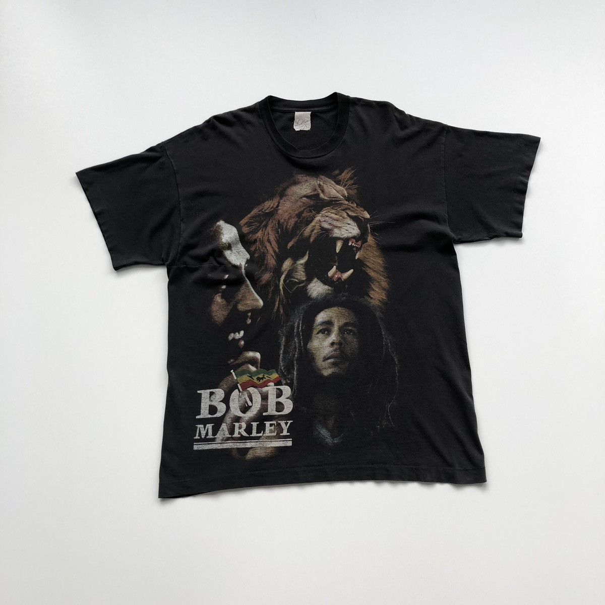 Bob Marley 90's Rasta Revolution Lion Logo Vintage T-Shirt