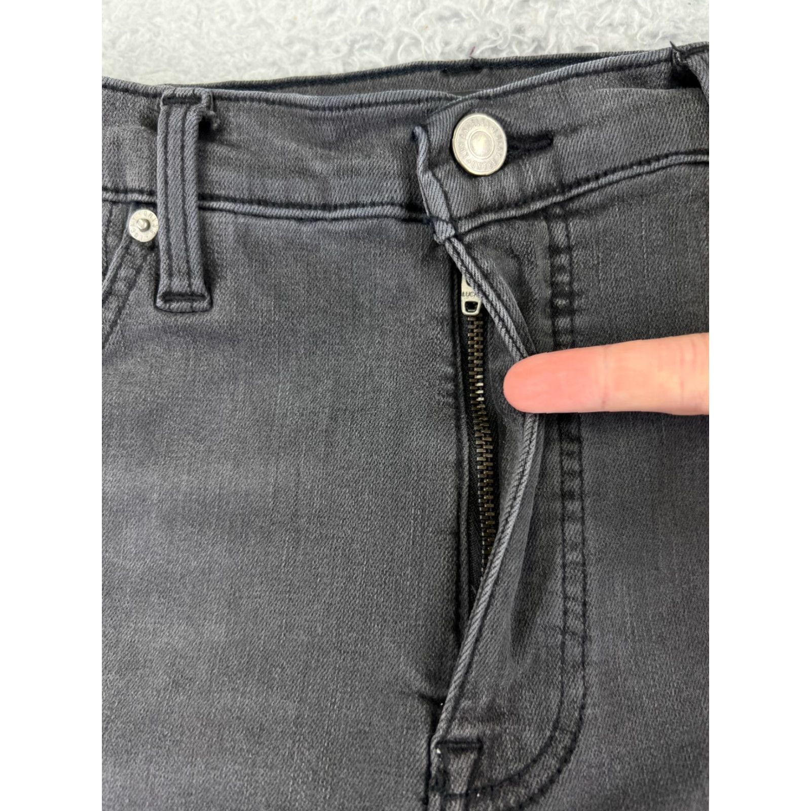 Lucky Brand Lucky Brand Jeans Womens Black Denim Skinny 3 26x25 Regular Inseam 25in 5-Pocket Stretch Comfort Mid Rise Tapered Ankle Uni-Fit Molel: Lucky Brand Size 26" / US 2 / IT 38 - 5 Thumbnail