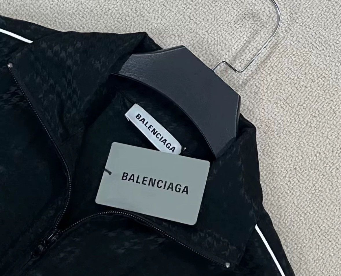 Balenciaga Balenciaga Black and White Double B Bird Zipper Jacket Size US S / EU 44-46 / 1 - 4 Thumbnail