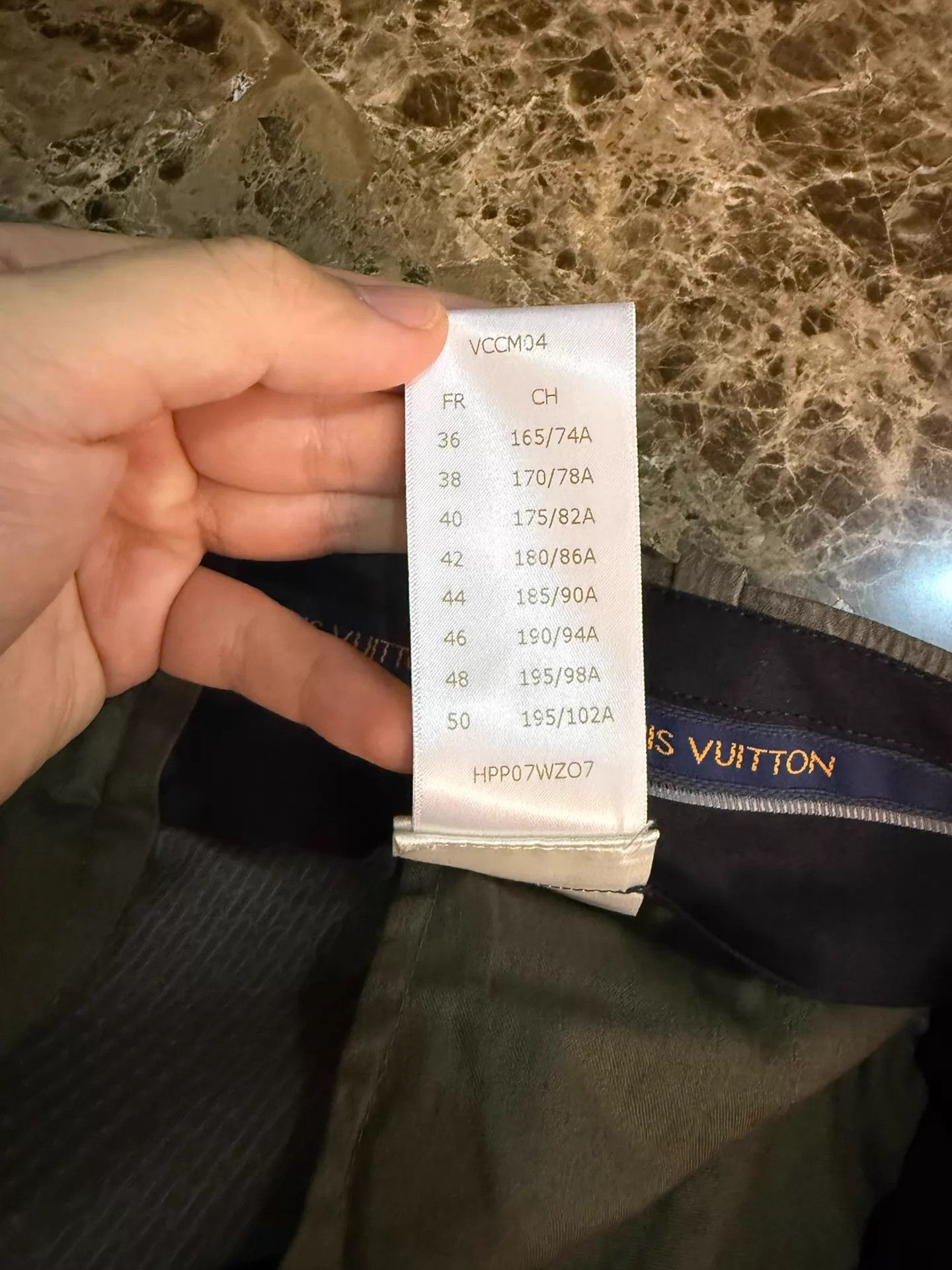 Louis Vuitton LV Monogram Irregular Hem Logo Shorts 44 BNWT Size US 28 / EU 44 - 7 Thumbnail