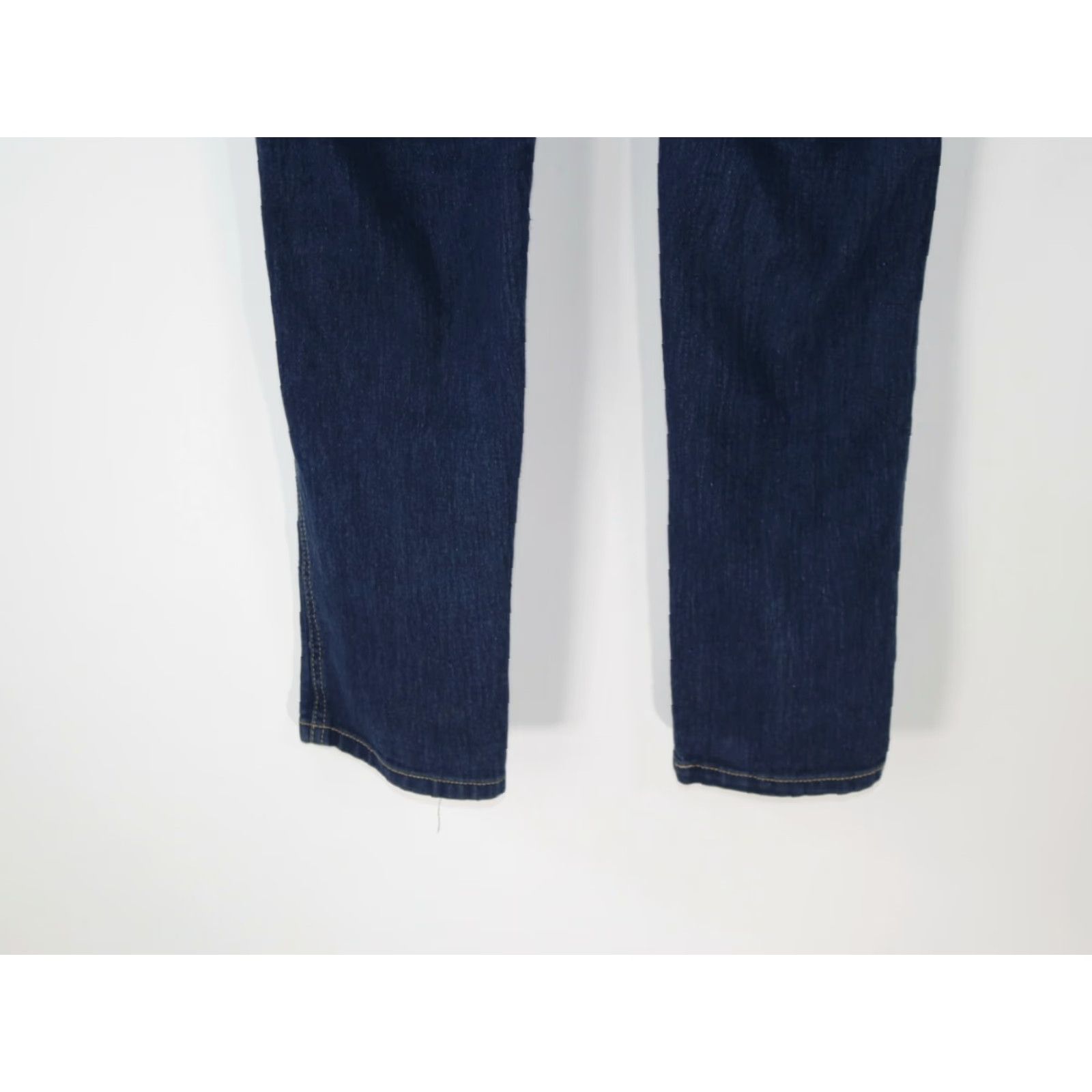 Forever 21 Forever 21 Denim Jeans Woman Mid Rise Straight Leg 30 Regular Dark Blue 31 Inseam Mens Womens Girls? Size 30" / US 8 / IT 44 - 6 Thumbnail