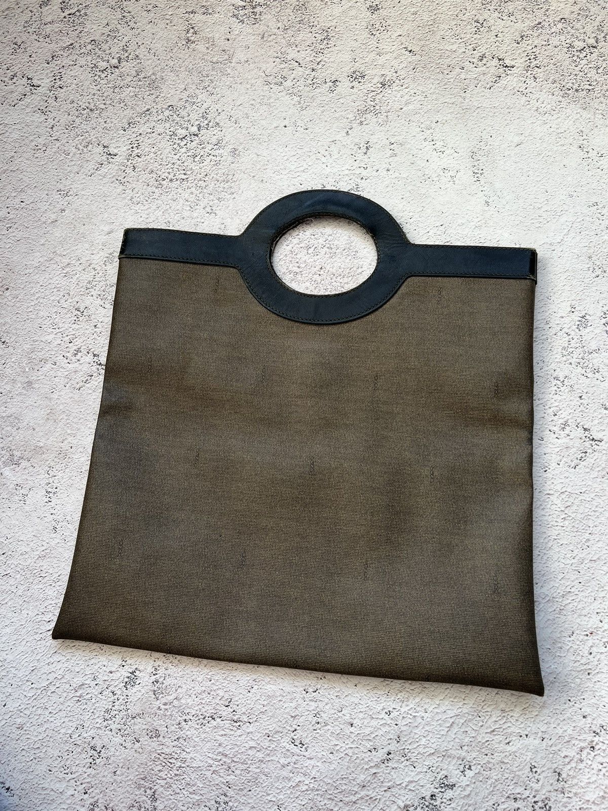 Fendi × Vintage Vintage Fendi Porthole Handle Logo Shopping Tote Size ONE SIZE - 2 Thumbnail