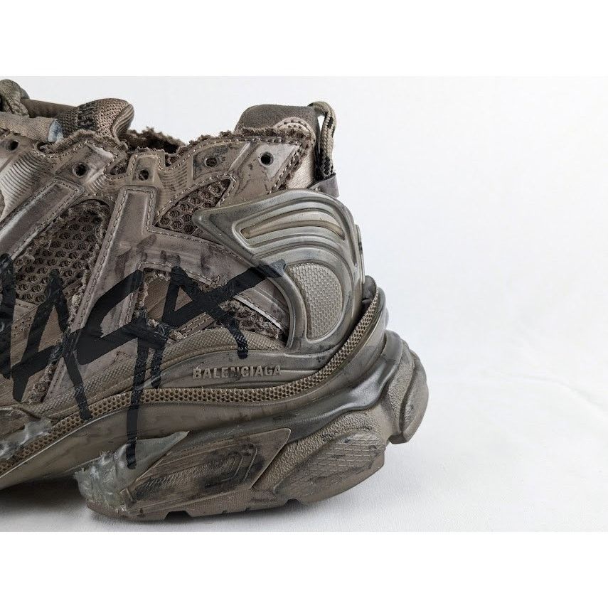 Balenciaga o1rshd1 Monocolor Graffiti Mesh Runner in Dark Taupe/Black Size US 12 / EU 45 - 2 Thumbnail