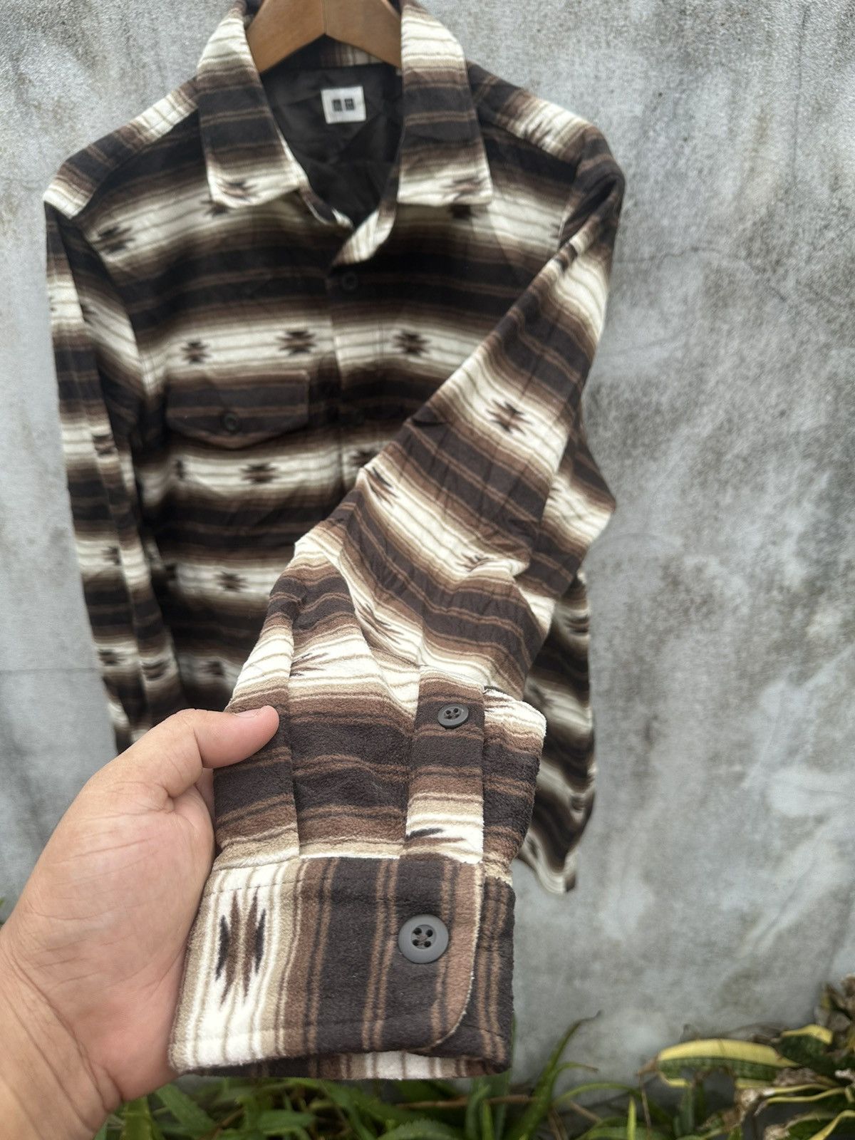 Uniqlo Uniqlo western shirts Size US M / EU 48-50 / 2 - 6 Thumbnail