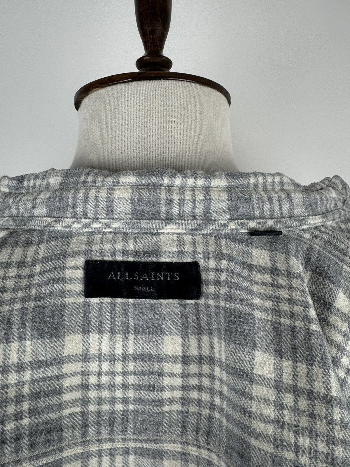 Allsaints Men’s Allsaints Long Sleeve Button Down Shirt size S Size US S / EU 44-46 / 1 - 5 Thumbnail