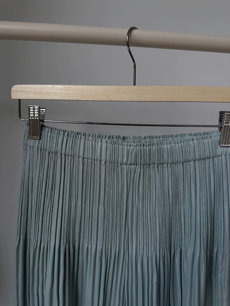 Issey Miyake Issey Miyake size:3 Light blue pleated puff pants Size 32" / US 10 / IT 46 - 2 Thumbnail