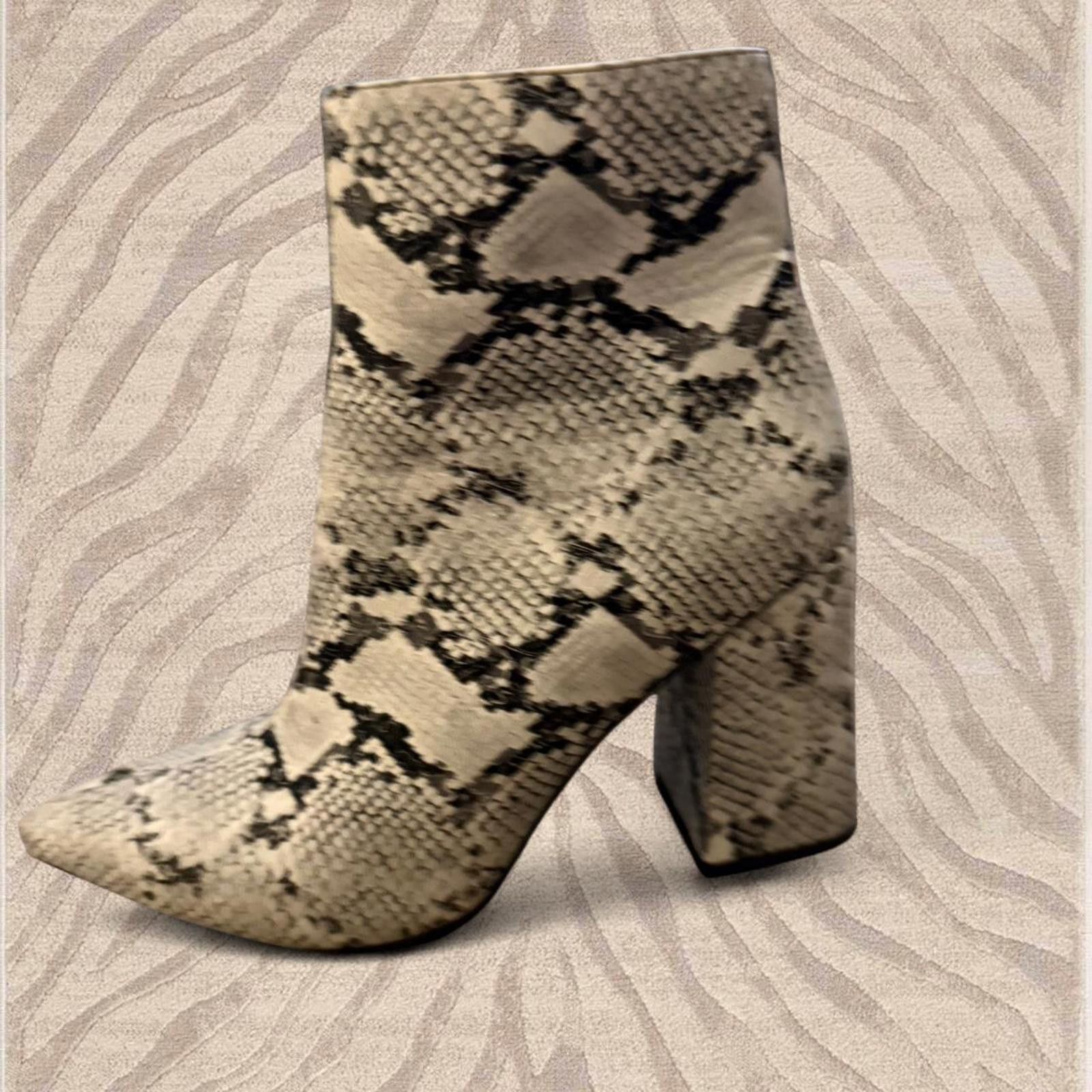 Other Snakeskin pointed toe ankle boots brand new!. Size US 7 / IT 37 - 5 Thumbnail