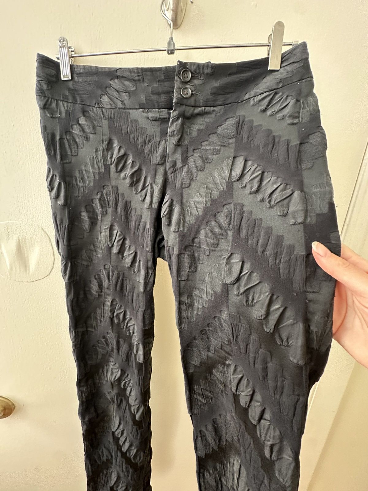 Issey Miyake Rare Issey Miyake Nylon Textured Black Trouser Pants Size 30" / US 8 / IT 44 - 3 Thumbnail