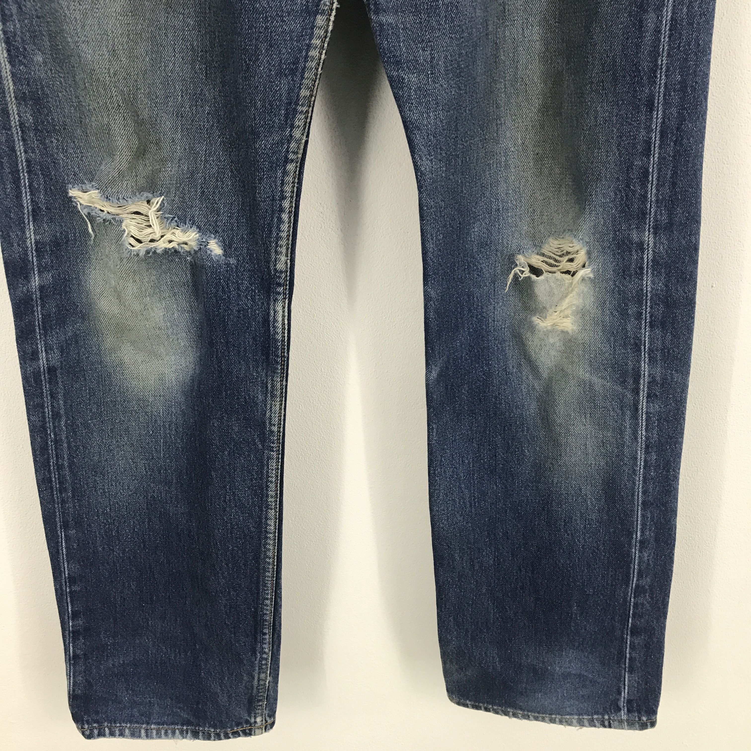 Levi's Rare Levis 501 Distressed Style Denim Jeans Size US 31 - 3 Thumbnail