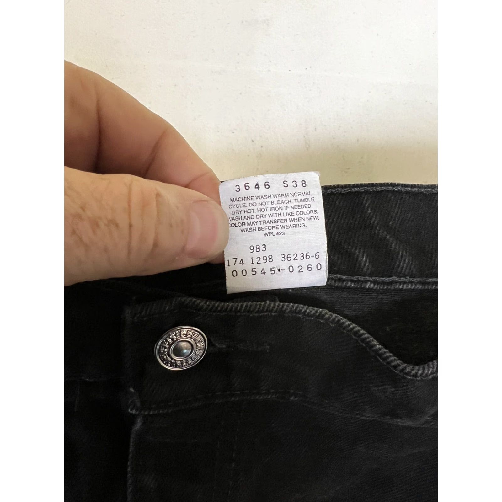Levi's VINTAGE Levi's Jeans Mens 44 Black Loose Fit 545 Denim Pants 90s Casual 42x36 Mens Jeans Black 90s Levi's 545 Size US 44 / EU 60 - 4 Thumbnail
